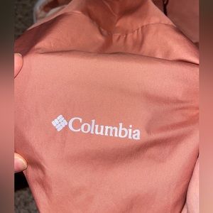 COLUMBIA RAIN JACKET
